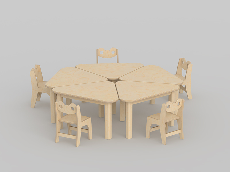 梅花桌子.jpg 梅花桌子.jpg