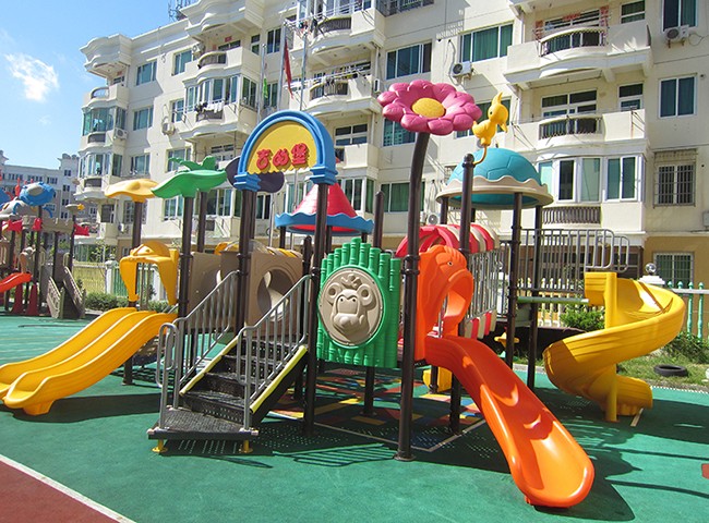 塑料滑梯案例 (7).jpg 塑料滑梯案例 (7).jpg