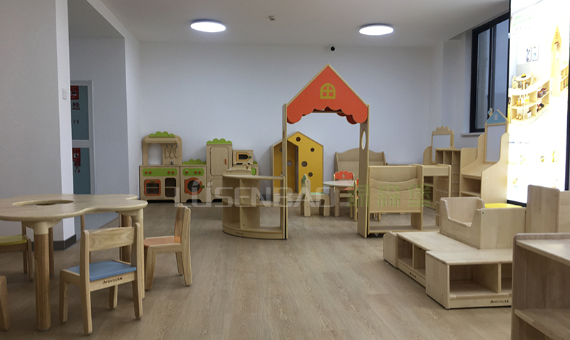 幼兒園家具設(shè)計(jì)樺木全屋定制樺木.jpg 幼兒園家具設(shè)計(jì)樺木全屋定制樺木.jpg
