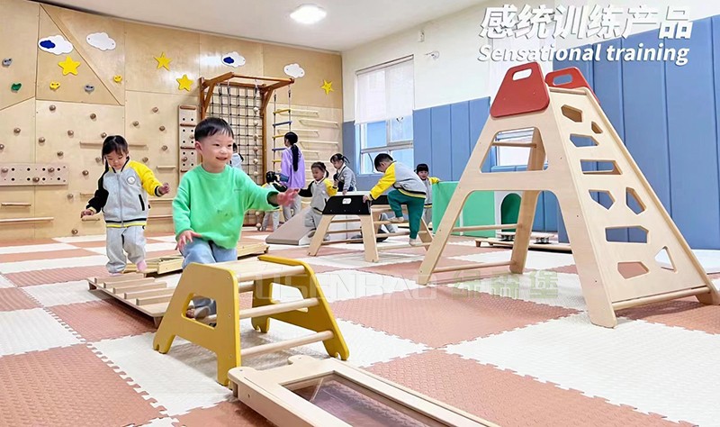 幼兒園感統訓練 1.jpg 幼兒園感統訓練 1.jpg
