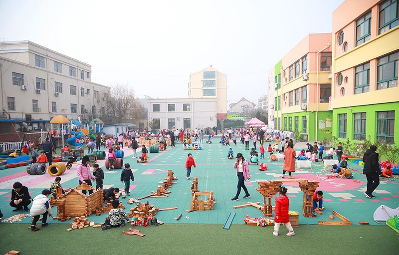 幼兒托育機構(gòu)戶外游戲活動 125.jpg 幼兒托育機構(gòu)戶外游戲活動 125.jpg